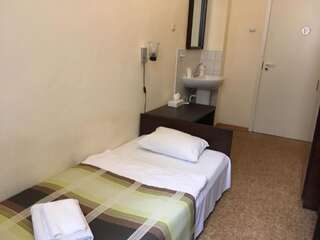 Хостелы Hostel Viktorija with Private Rooms Рига-5